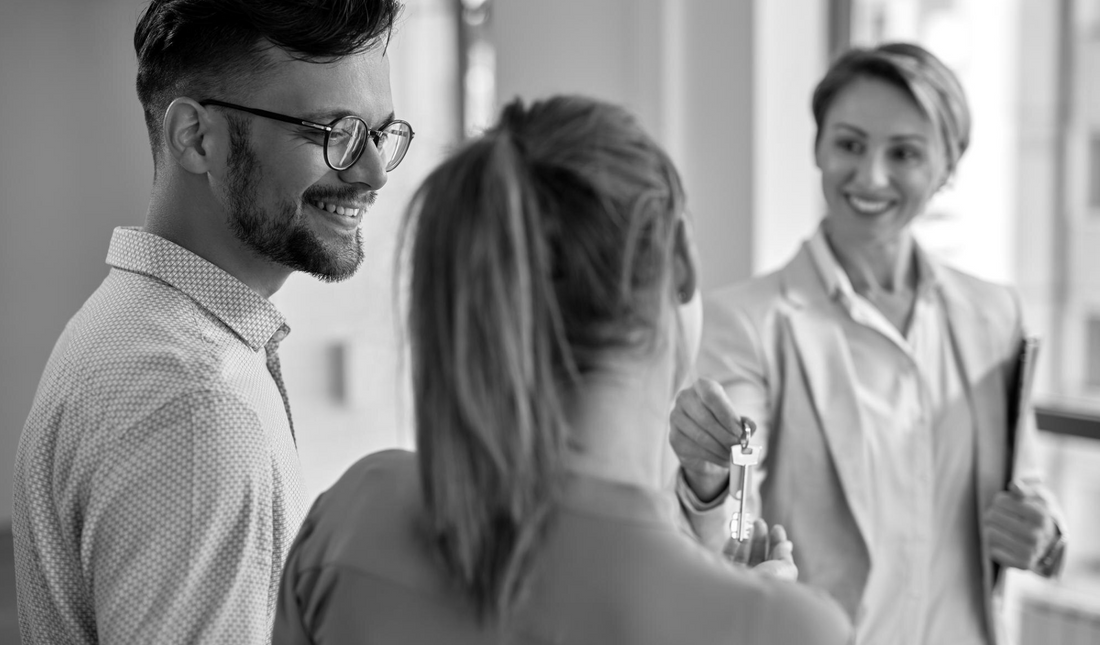 How to Choose the Right Lender (It’s Not Just About Rates!)